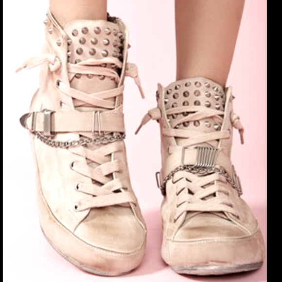 sam edelman alexander studded sneaker
